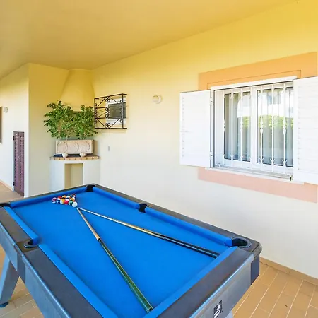 Villa In Gale Near Golden Sandy Beaches * Албуфейра