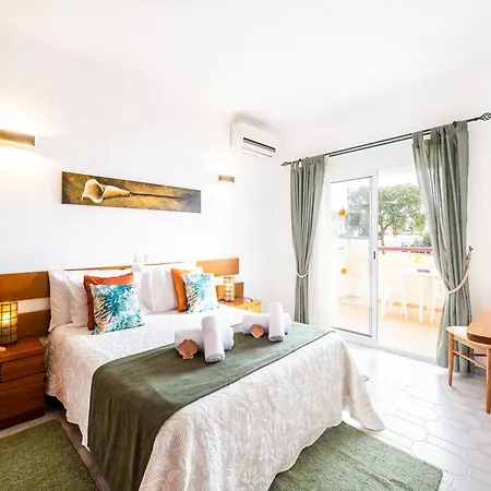 Вилла Villa In Gale Near Golden Sandy Beaches Албуфейра