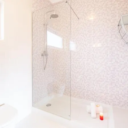 Villa In Gale Near Golden Sandy Beaches Вилла