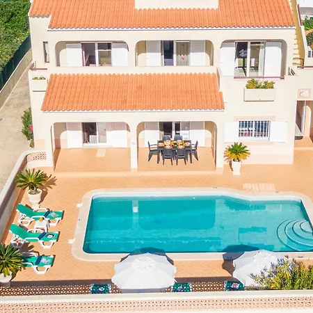 Villa In Gale Near Golden Sandy Beaches Вилла *